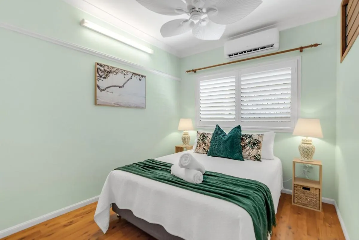 The Oasis - Charming Family Retreat On City Fringe Кэрнс 0*,