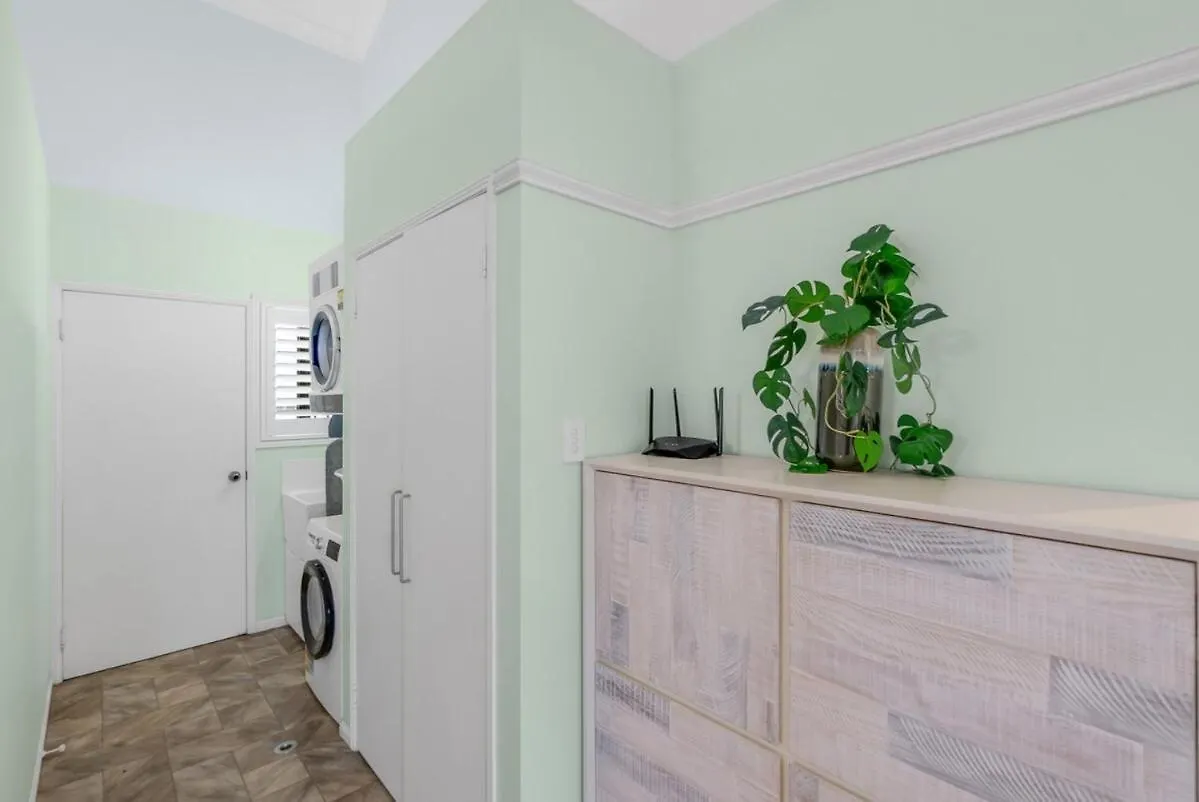 Дом отдыха The Oasis - Charming Family Retreat On City Fringe Кэрнс