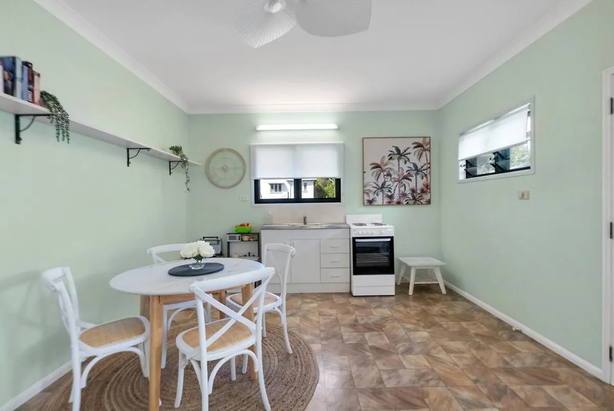 The Oasis - Charming Family Retreat On City Fringe Кэрнс Австралия