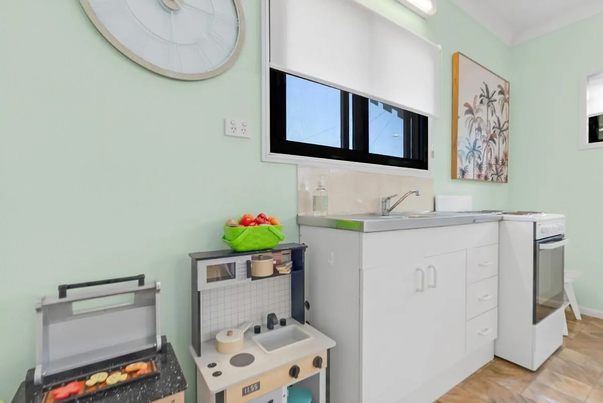 The Oasis - Charming Family Retreat On City Fringe Кэрнс