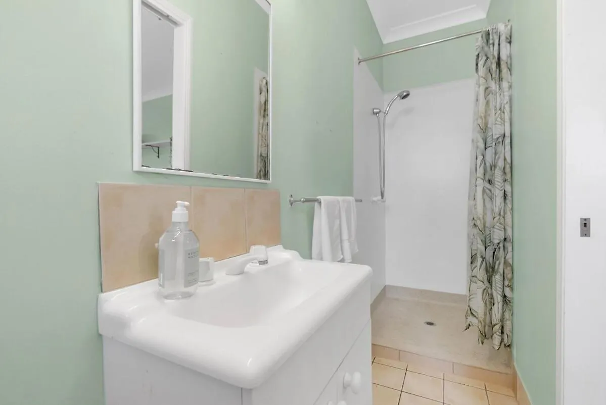 Дом отдыха The Oasis - Charming Family Retreat On City Fringe Кэрнс